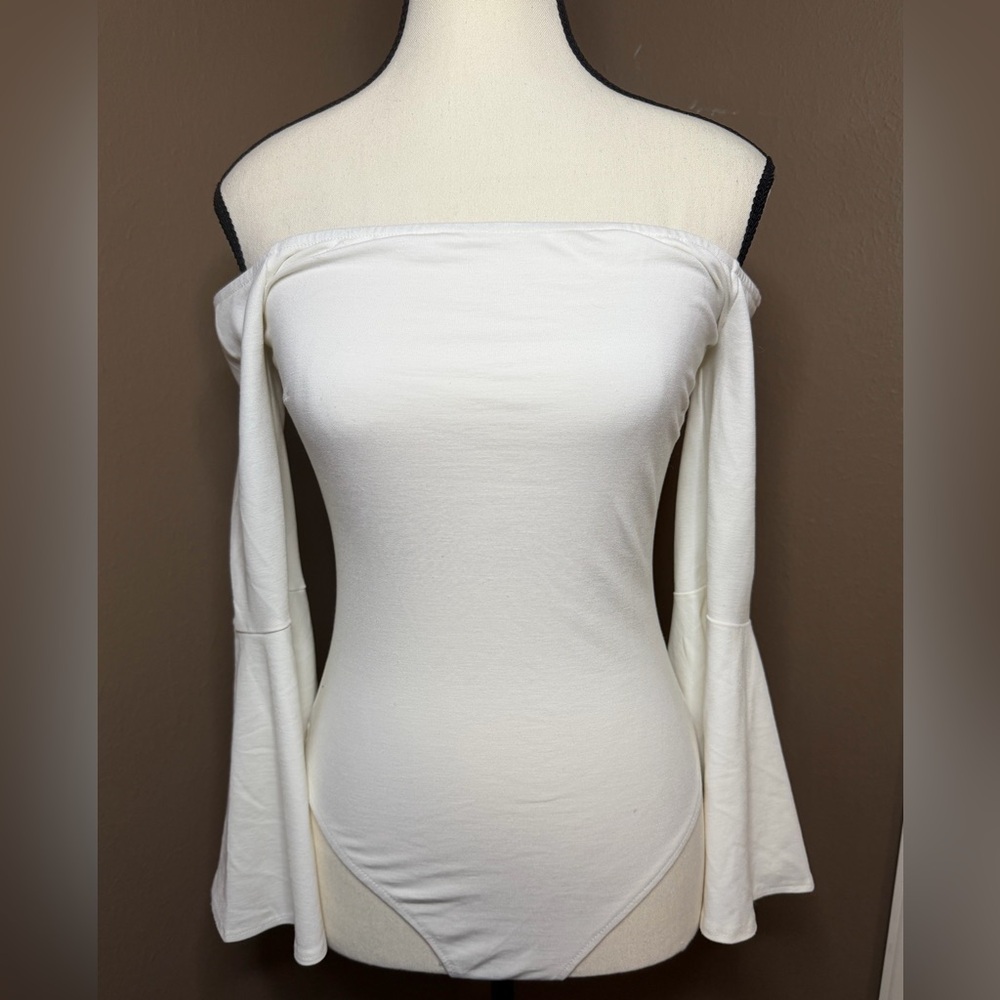 Lulus Good One White Off-the-Shoulder Bodysuit Size M - Picture 5 of 12